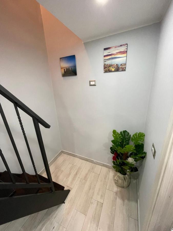 Mary House Spacca Napoli Luaran gambar